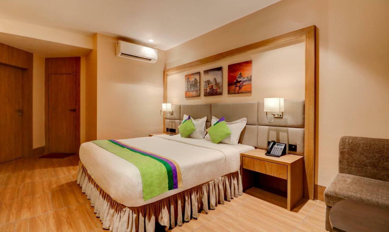 Treebo Radhe Palace Kolkata Exterior photo