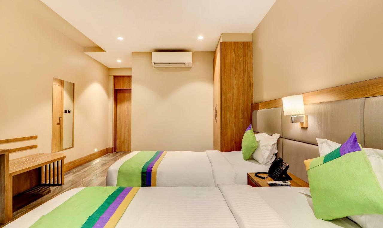 Treebo Radhe Palace Kolkata Exterior photo